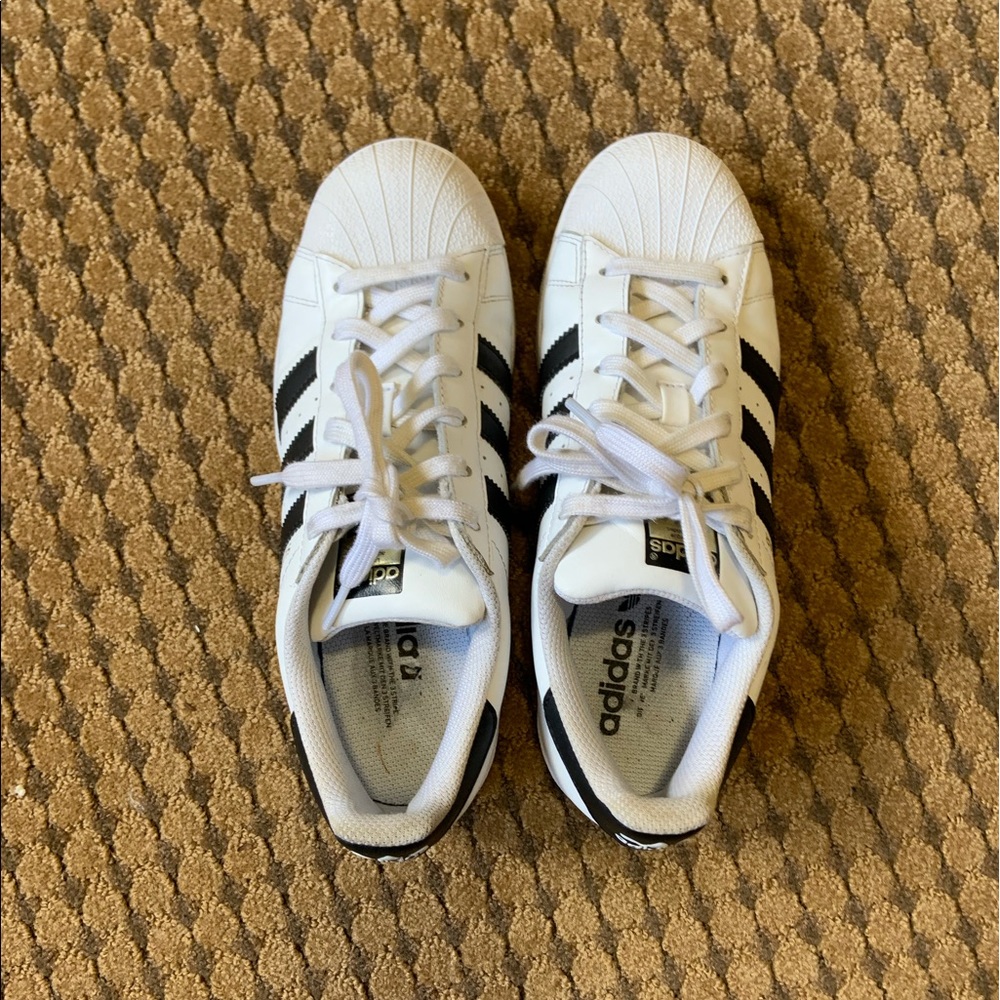 Adidas Superstars women’s 8.5